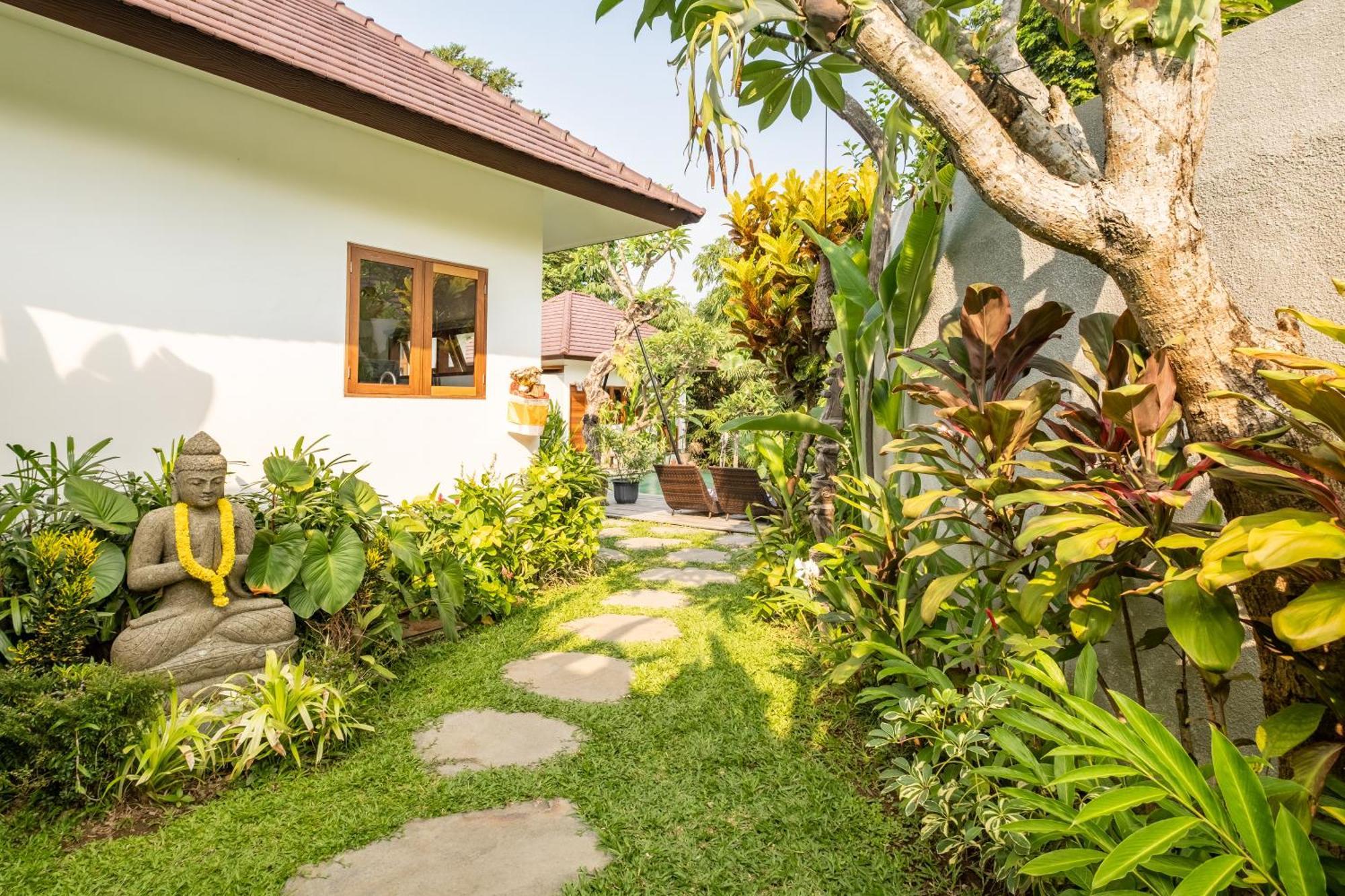Villa Nya Ubud ภายนอก รูปภาพ